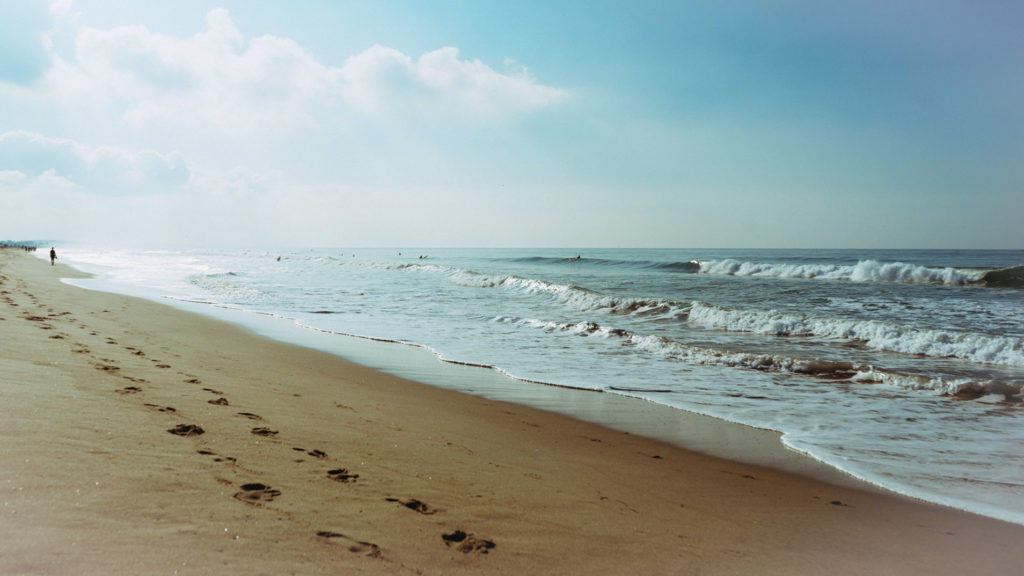 Fußspuren am Strand